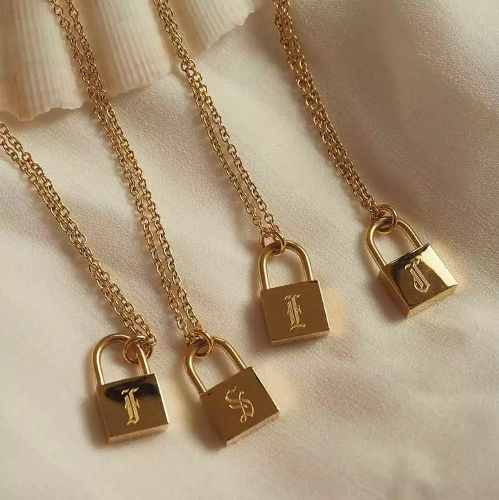 【GLOWNY】24HS★ LOCK INITIAL NECKLACE glowny lock initial necklace